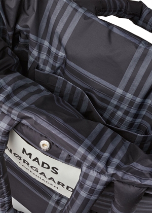 Light ripstop Aop pillow bag Black/Vanilla Ice Mads Nørgaard 